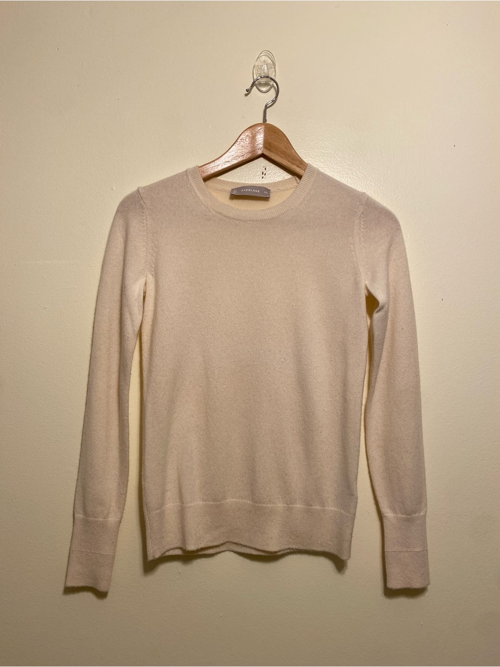 EVERLANE  Cream Crewneck Cashmere Sweater. Size XXS